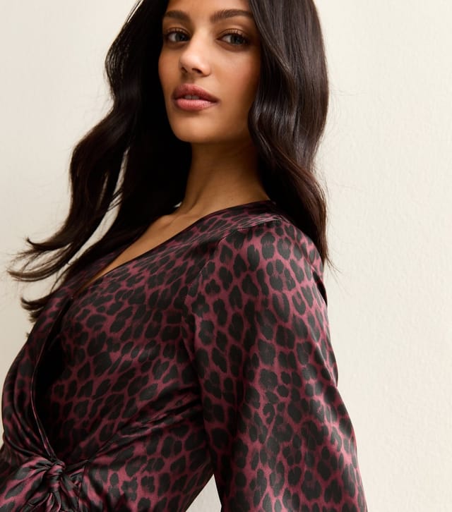 New Look Women's Brown Leopard Print Satin Wrap-Effect Midi Dress New Look - 2