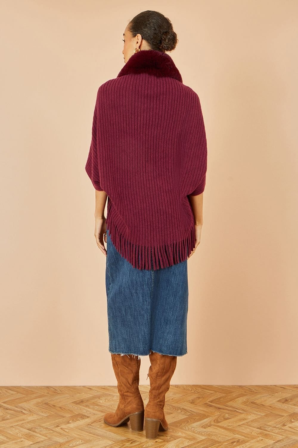 Yumi Curve Yumi Curve Women's Burgundy Fur Collar Shrug With Tassel Hem - 4