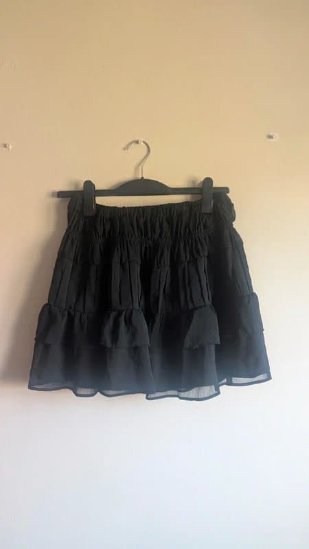 ASOS ASOS Black Ruffle Party Mini Skirt (10)
