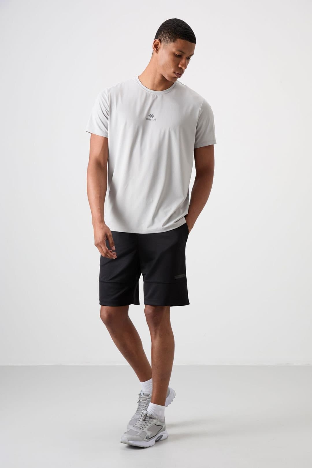 Tommy Life Tommy Life Men's Solid Sweat Shorts in Black