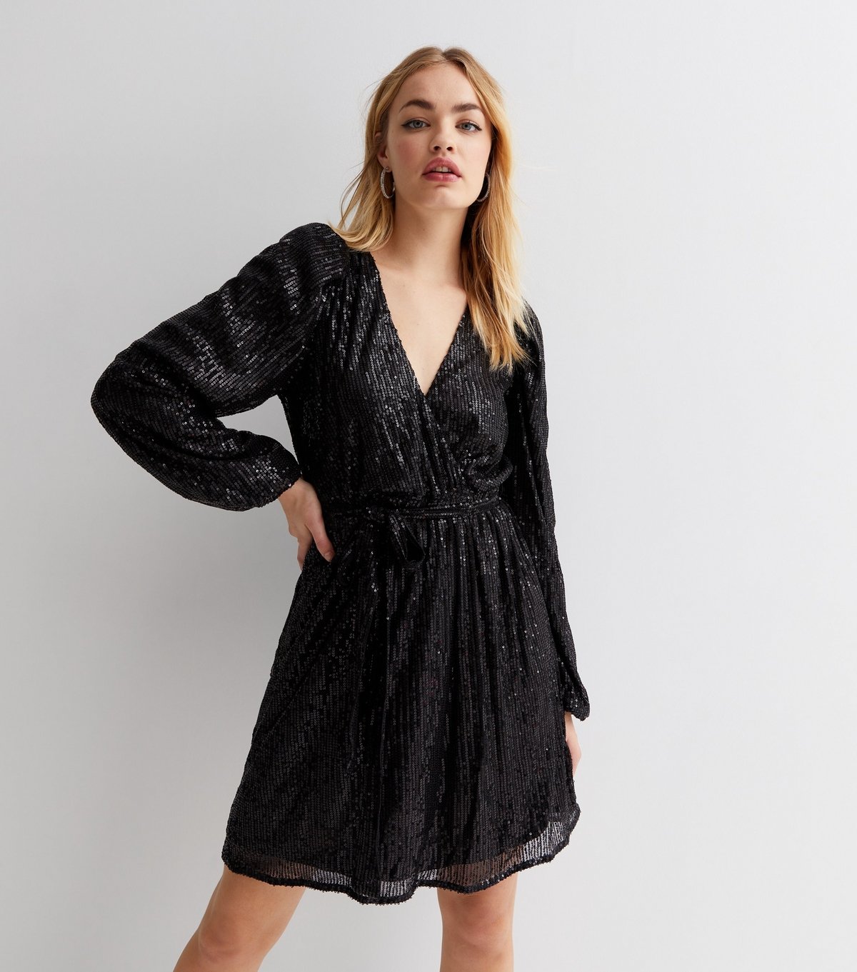 Gini London Women's Black Sequin V Neck Long Sleeve Belted Mini Wrap Dress Gini London New Look - 2