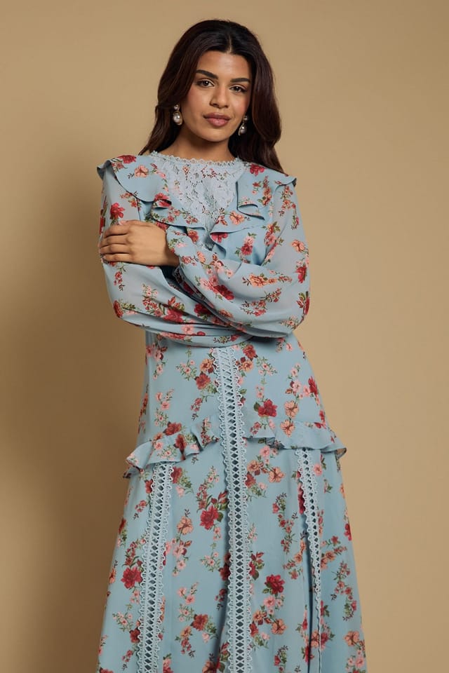 Oasis Oasis Women's Petite Chiffon Printed Lace Trim Detail Ruffle Midi Dress in Blue - 2