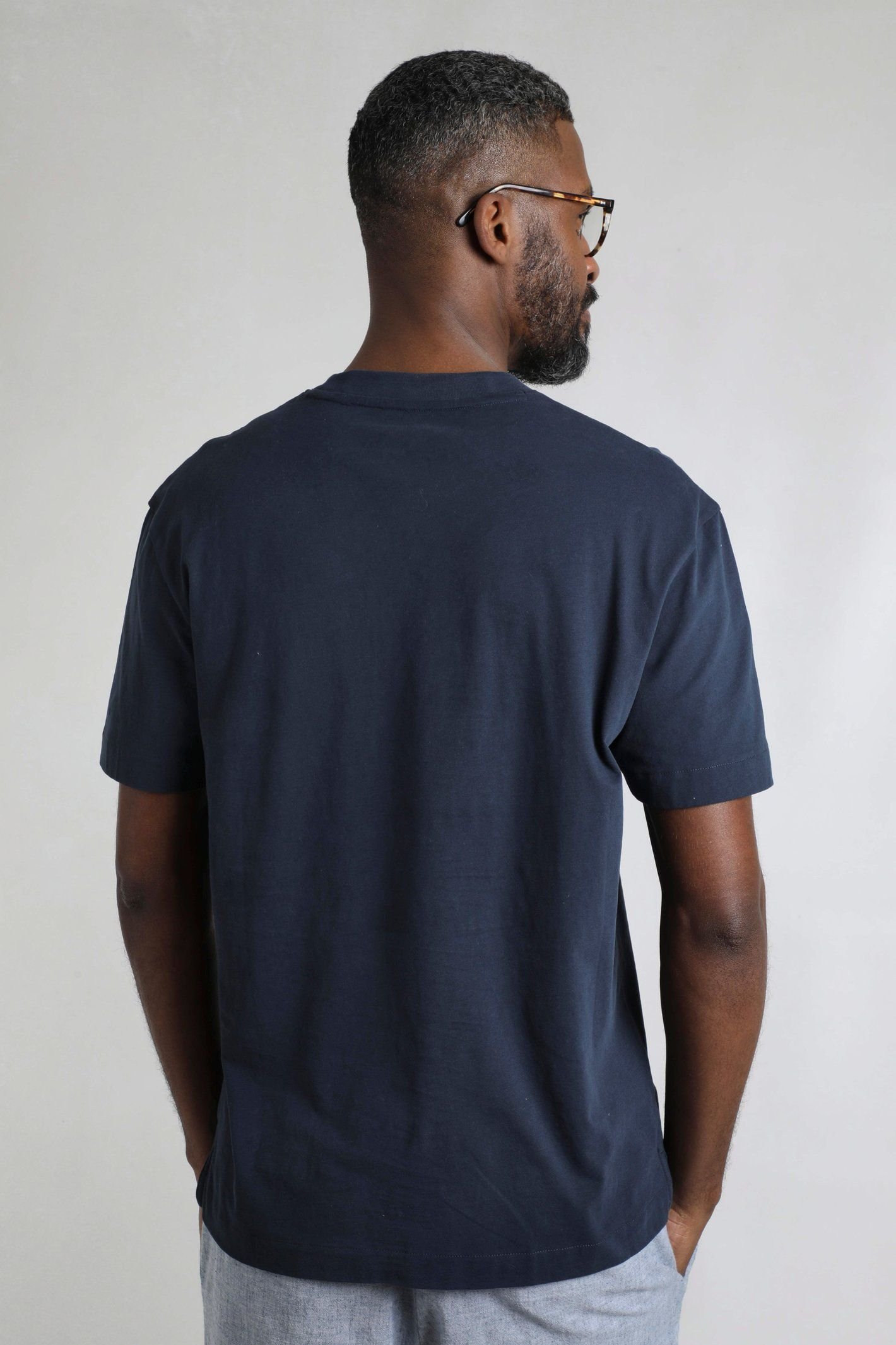 Weird Fish Weird Fish Men's Keaton Super Soft Pocket T-Shirt in Navy - 3