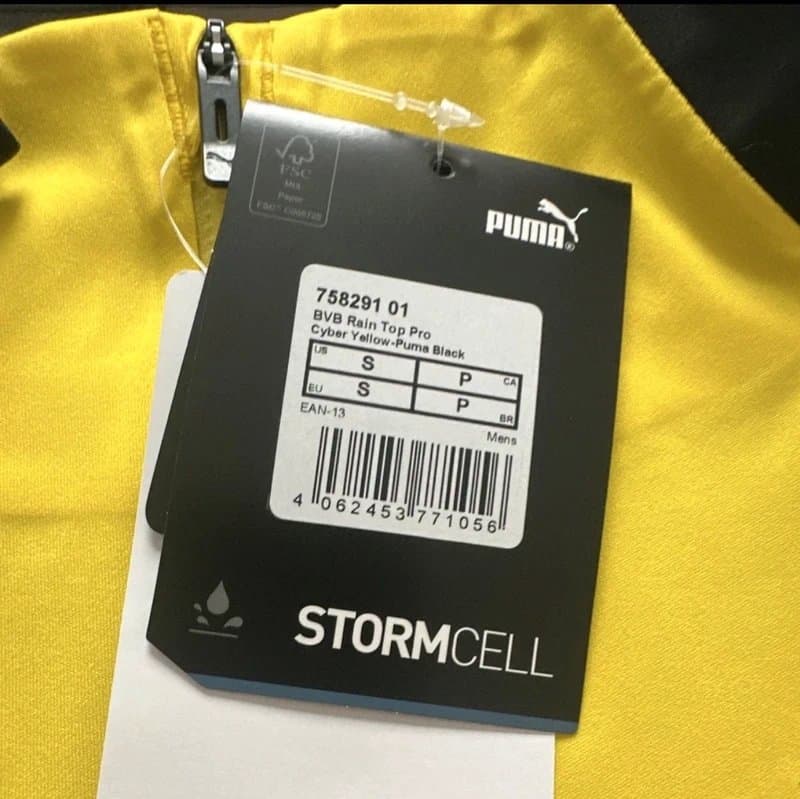 Borussia Dortmund PUMA StormCell RainCell Borussia Dortmund  1/4 Zip Top Shower Proof Bnwt rrp £80