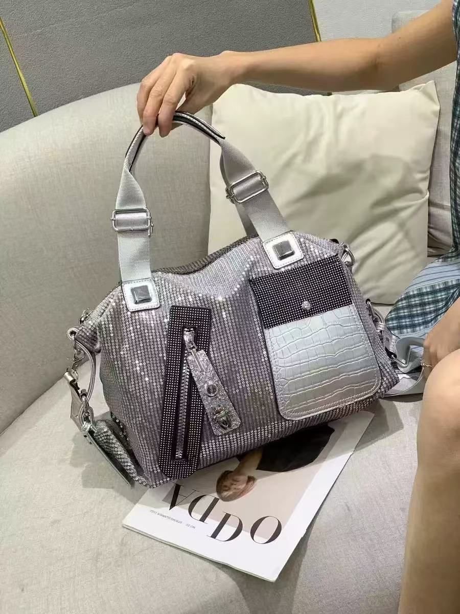 PEACH ACCESSORIES PEACH ACCESSORIES Women's Sparkle & Croc Shoulder Bag in Silver - 2