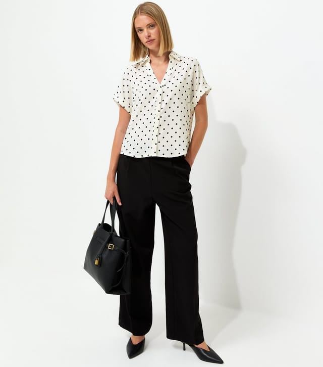 New Look Women's White Polka Dot Short Sleeve Shirt New Look - 2