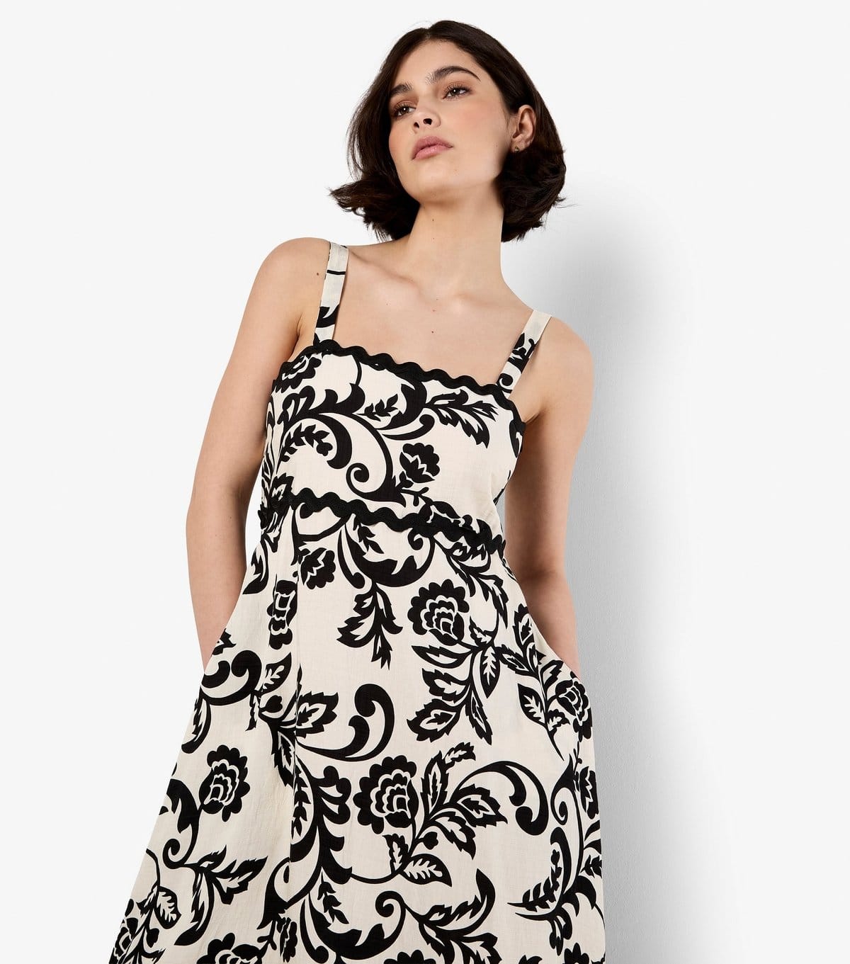 Apricot Women's Cream Floral Square Neck Maxi Dress Apricot New Look - 4
