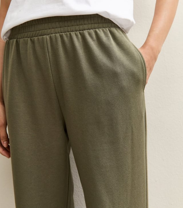 New Look Women's Khaki Elasticated Waist Wide Leg Joggers New Look - 2