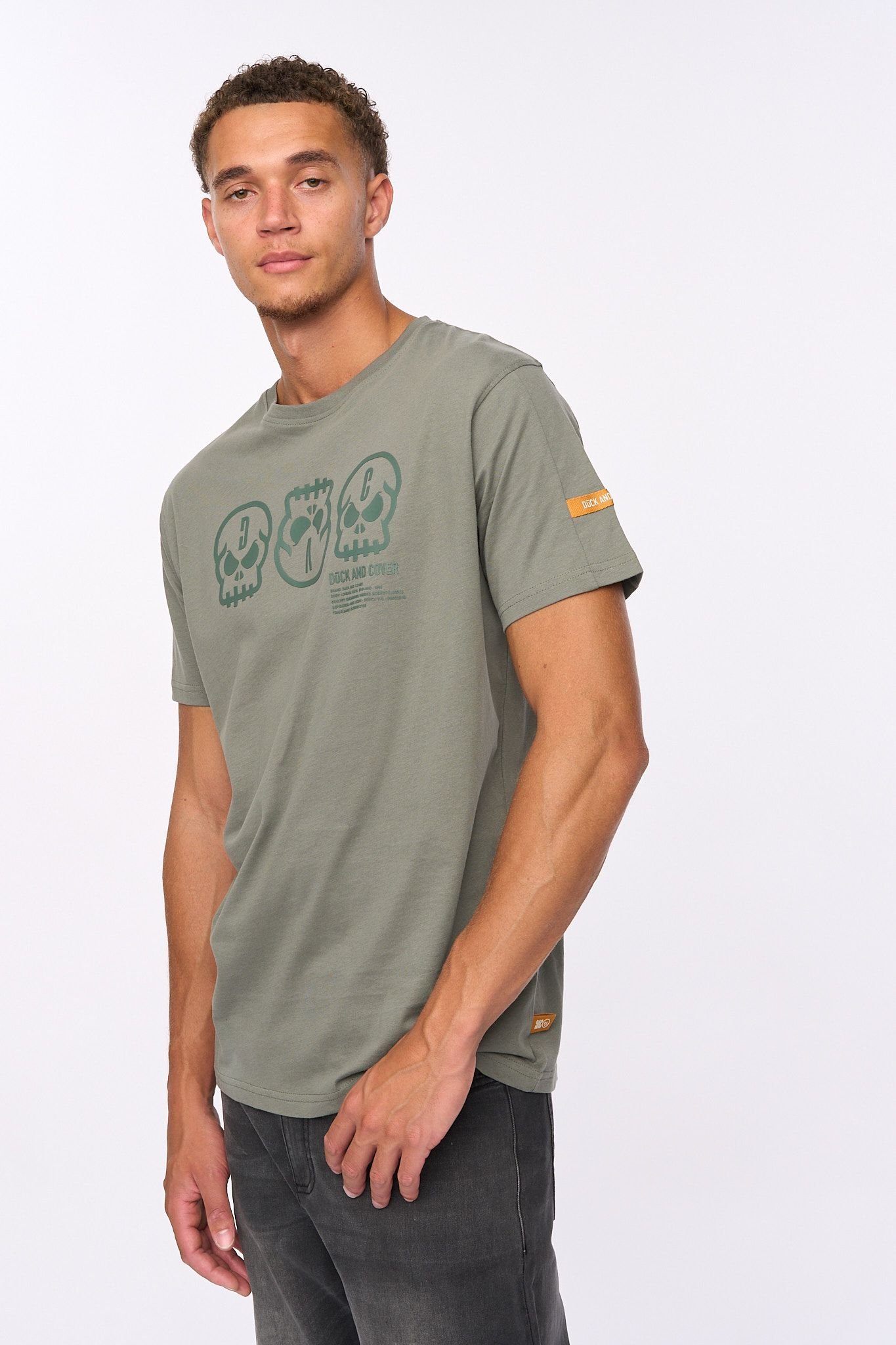 Duck&Cover Duck&Cover Men's Deltamans T-Shirt in Dark Olive - 3