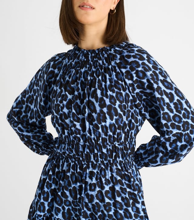 Gini London Women's Blue Animal Print Shirred Midi Dress Gini London New Look - 2