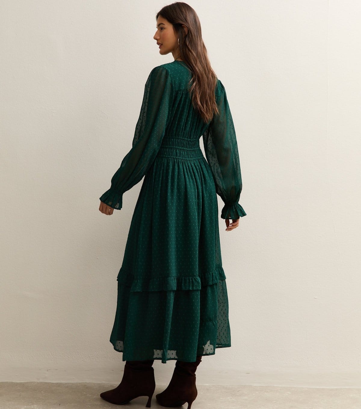 New Look Women's Dark Green Dobby Ruched Waist Midi Dress New Look - 4