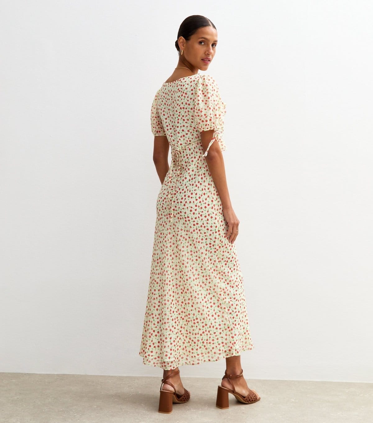 New Look Women's Cream Chiffon Floral Print Midi Dress New Look - 4