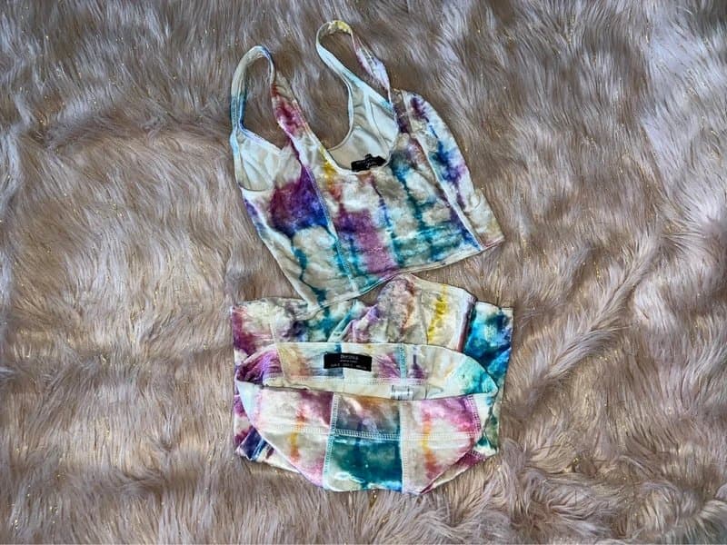 Bershka Bershka Summer velvet cycling shorts Co ord