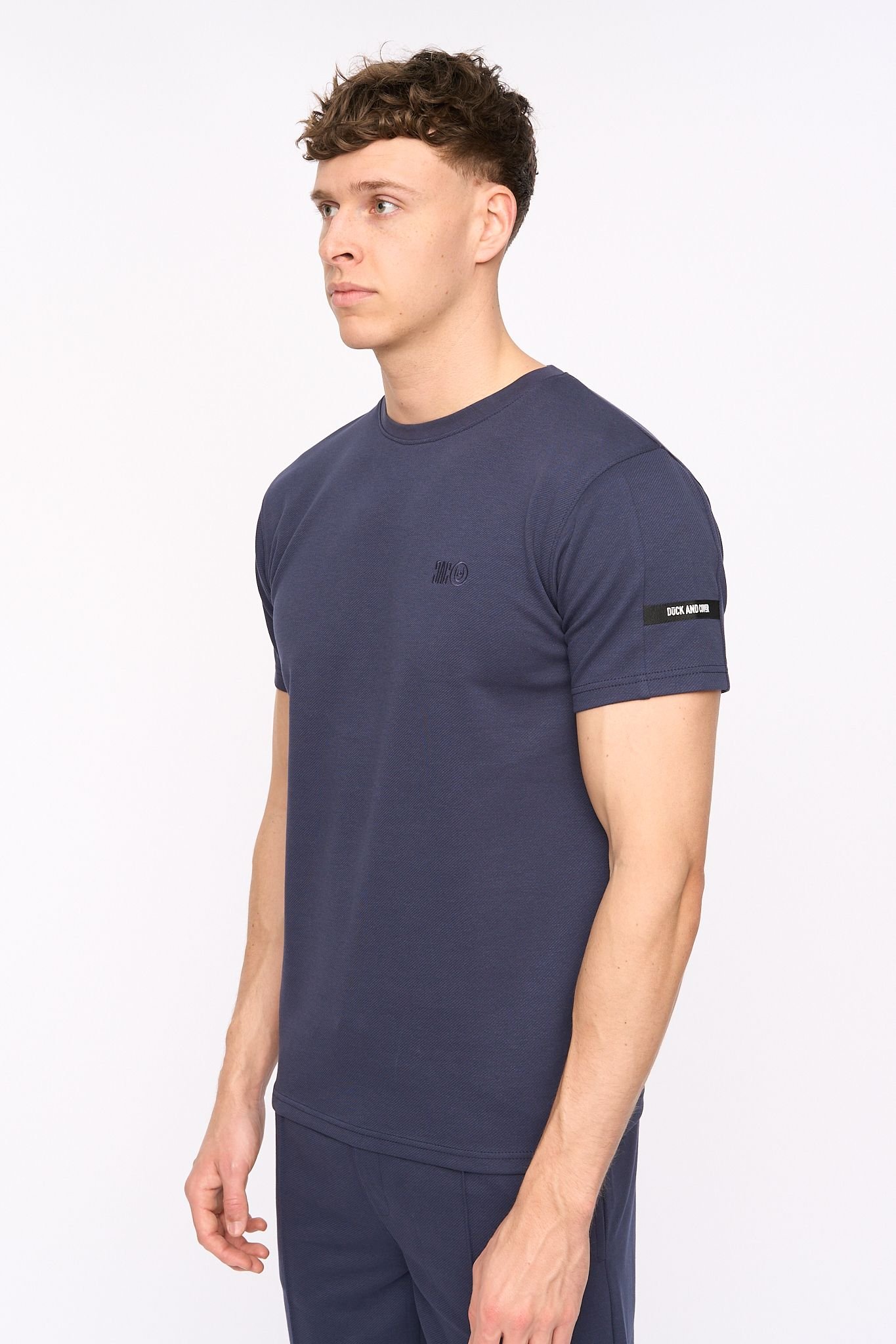 Duck and Cover Duck and Cover Men's Sherborn Textured Crew Neck T-Shirt with Embroidery in Dark Blue - 2