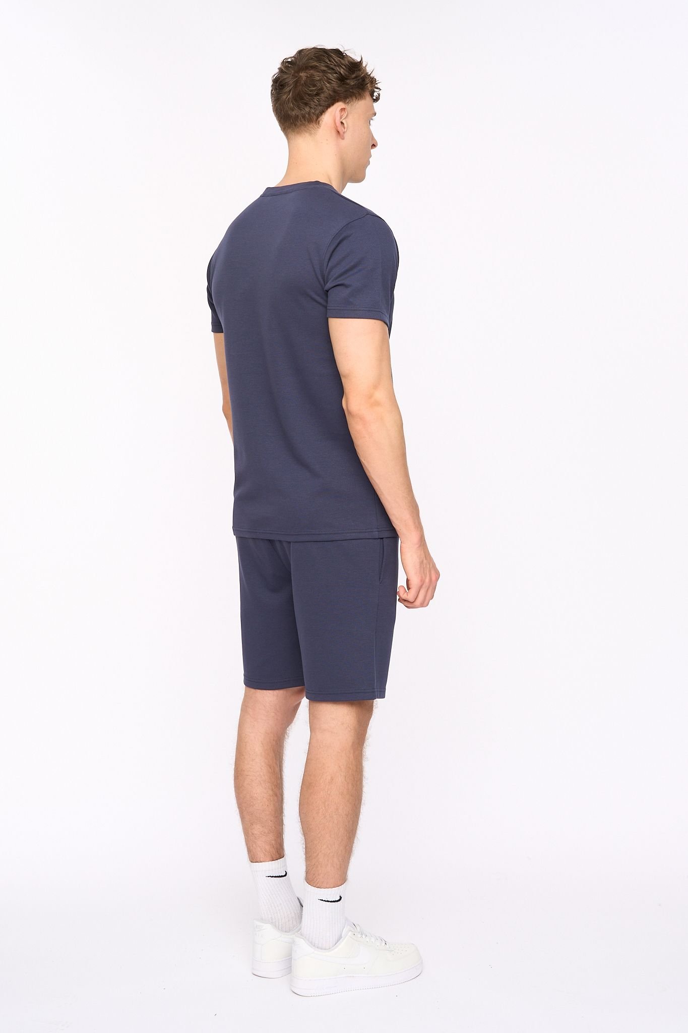 Duck and Cover Duck and Cover Men's Sherborn Textured Crew Neck T-Shirt with Embroidery in Dark Blue - 3