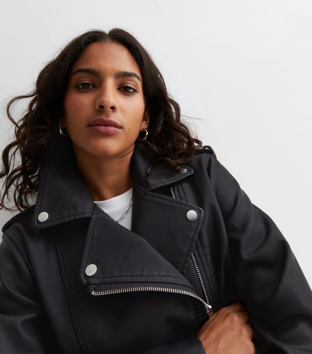 New Look Women's Petite Black Leather-Look Biker Jacket New Look - 2