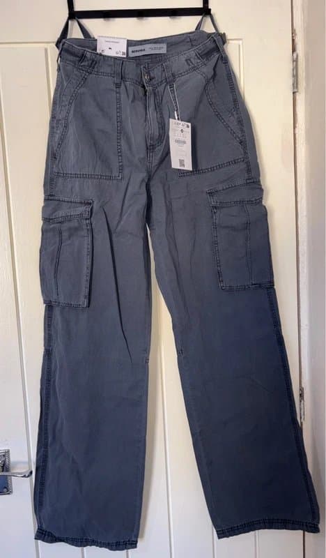 Bershka straight-leg cargo