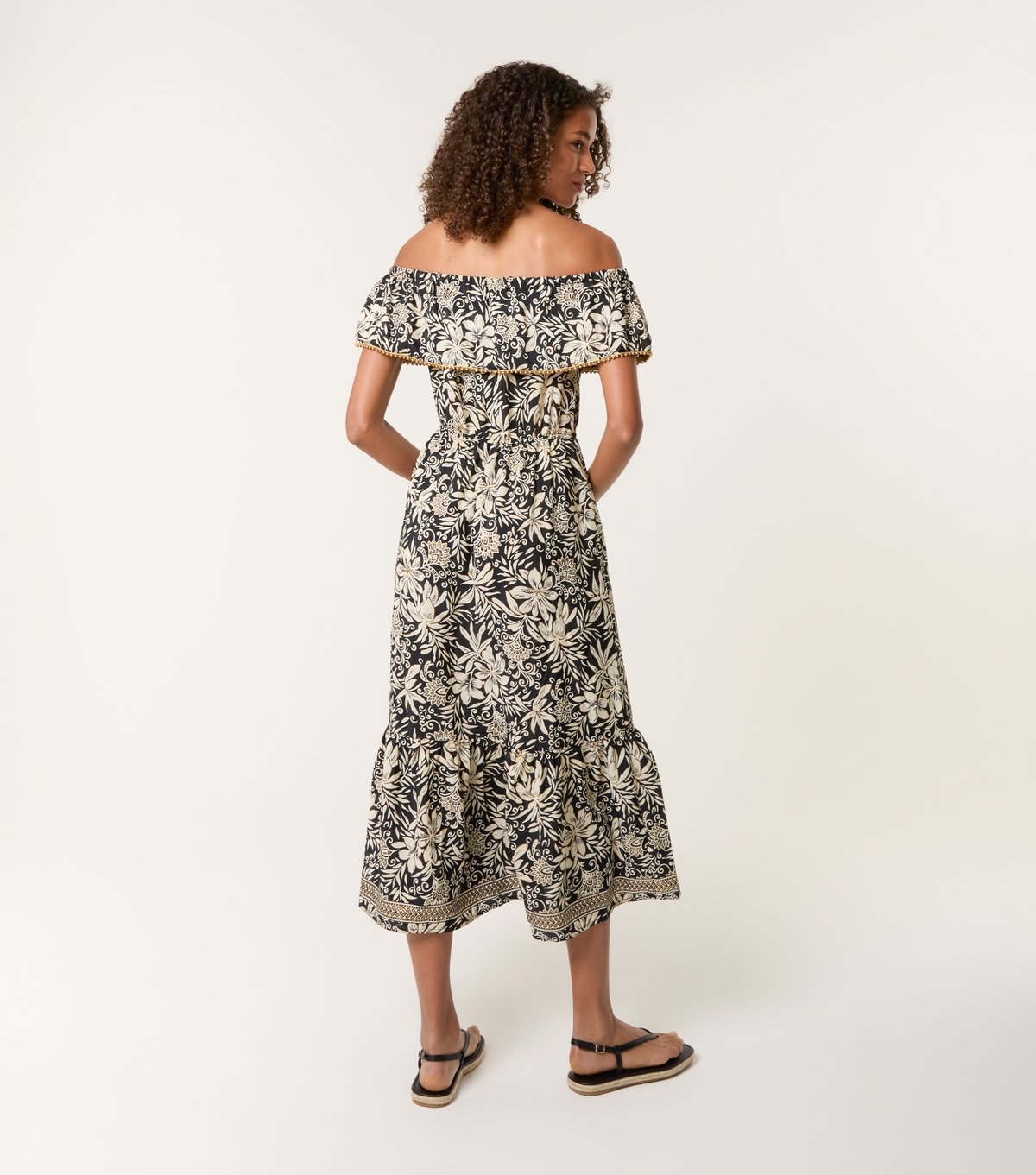 Blue Vanilla Women's Black Floral Print Off-The-Shoulder Midi Dress Blue Vanilla New Look - 4