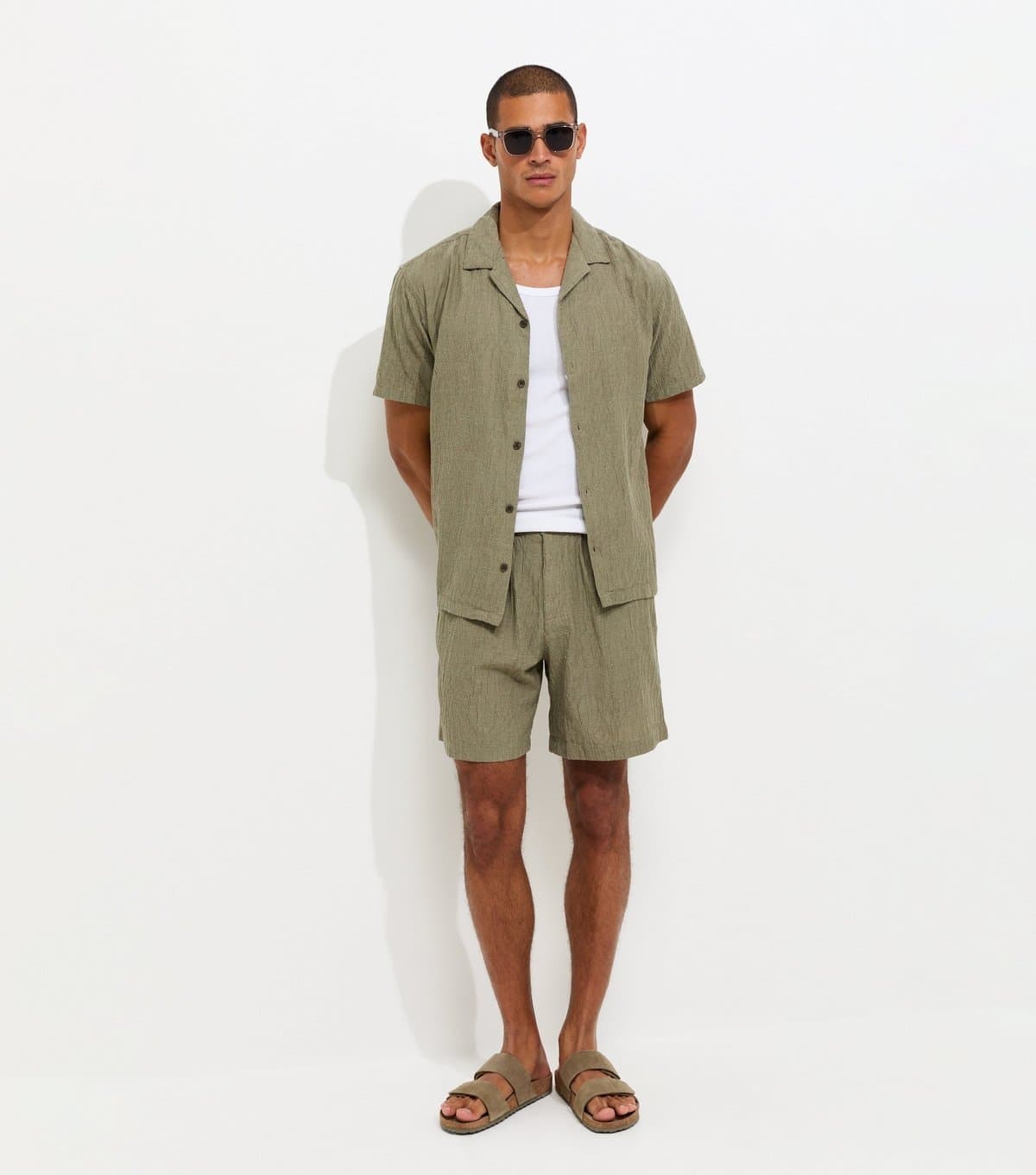 jack & jones Men's Khaki Jaquard Shorts Jack & Jones New Look