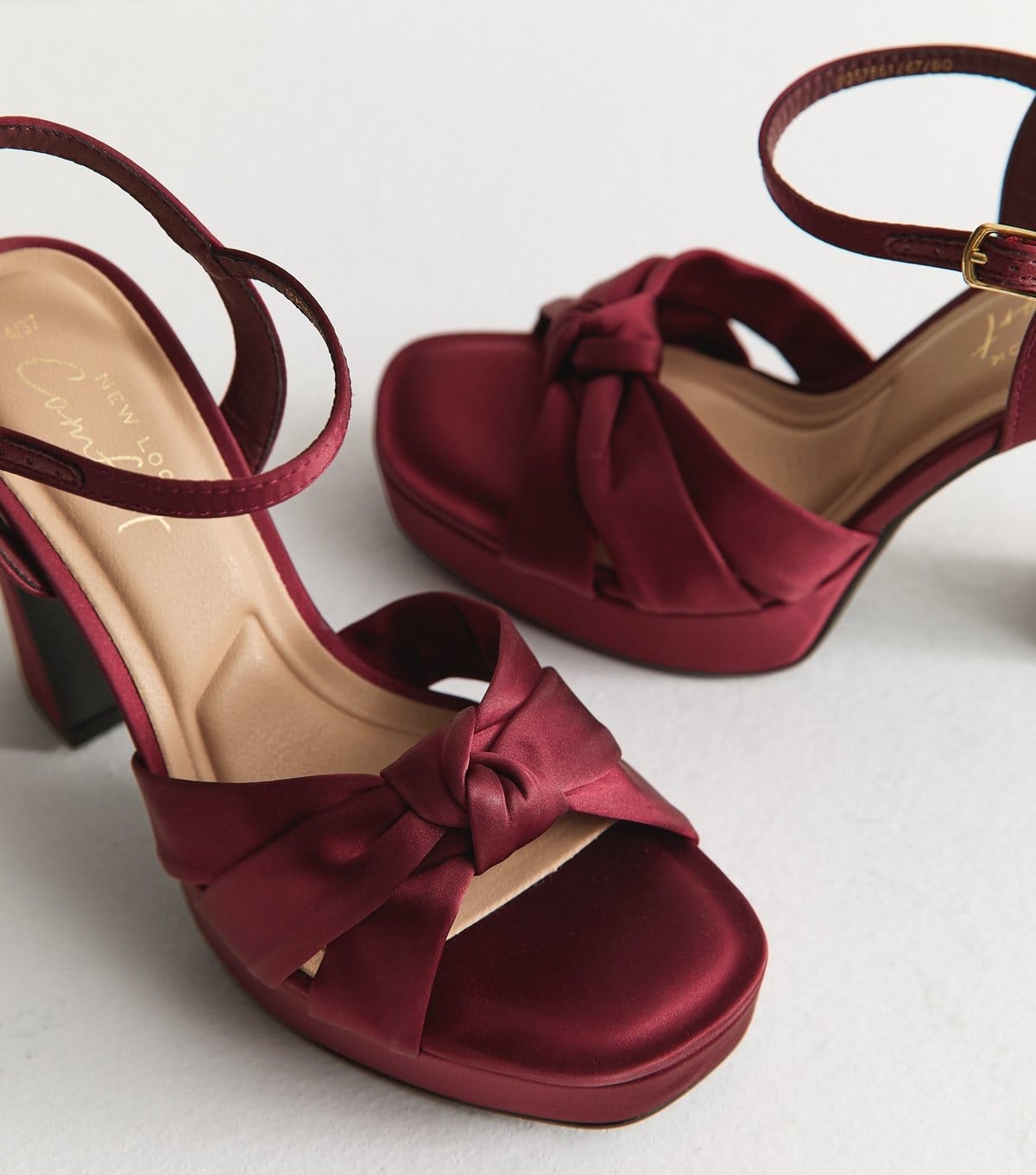 New Look Women's Burgundy Velvet Twist Strap Platform Sandals Vegan New Look - 4