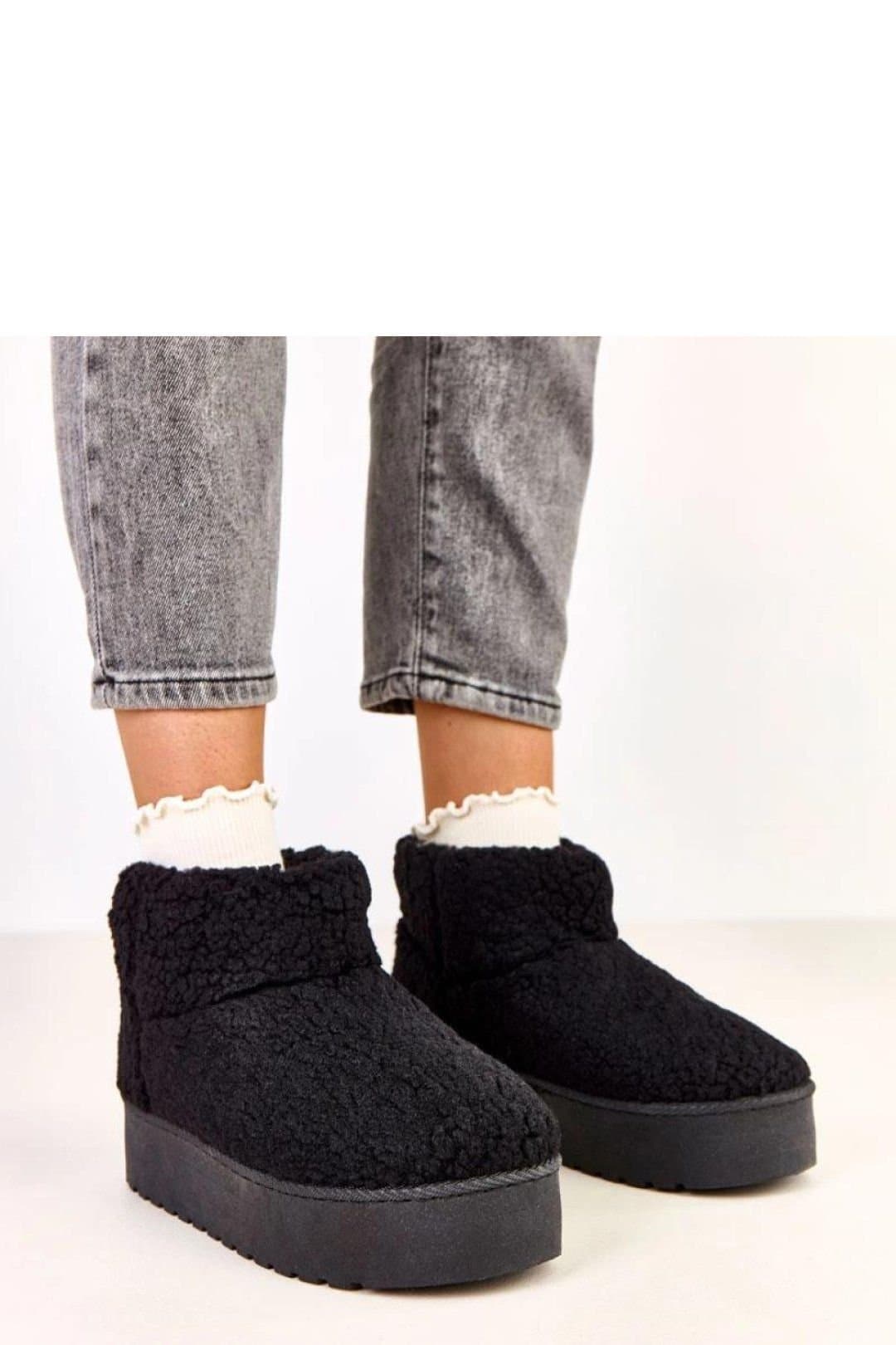 Love Lace Love Lace Women's Slip On Snow Boots with Synthetic Sheepskin Fur Lining in Black