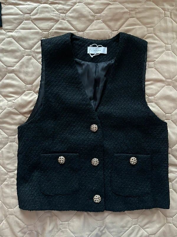 Reserved Boucle waistcoat