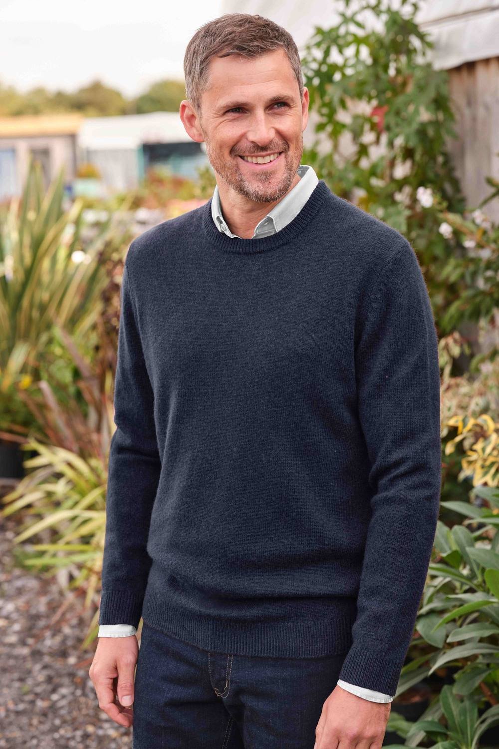 WoolOvers WoolOvers Men's Lambswool Classic Crew Jumper in Dark Navy - 3