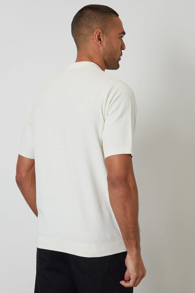 Threadbare Threadbare Men's Moss Stitch Knitted Polo in Natural - 2