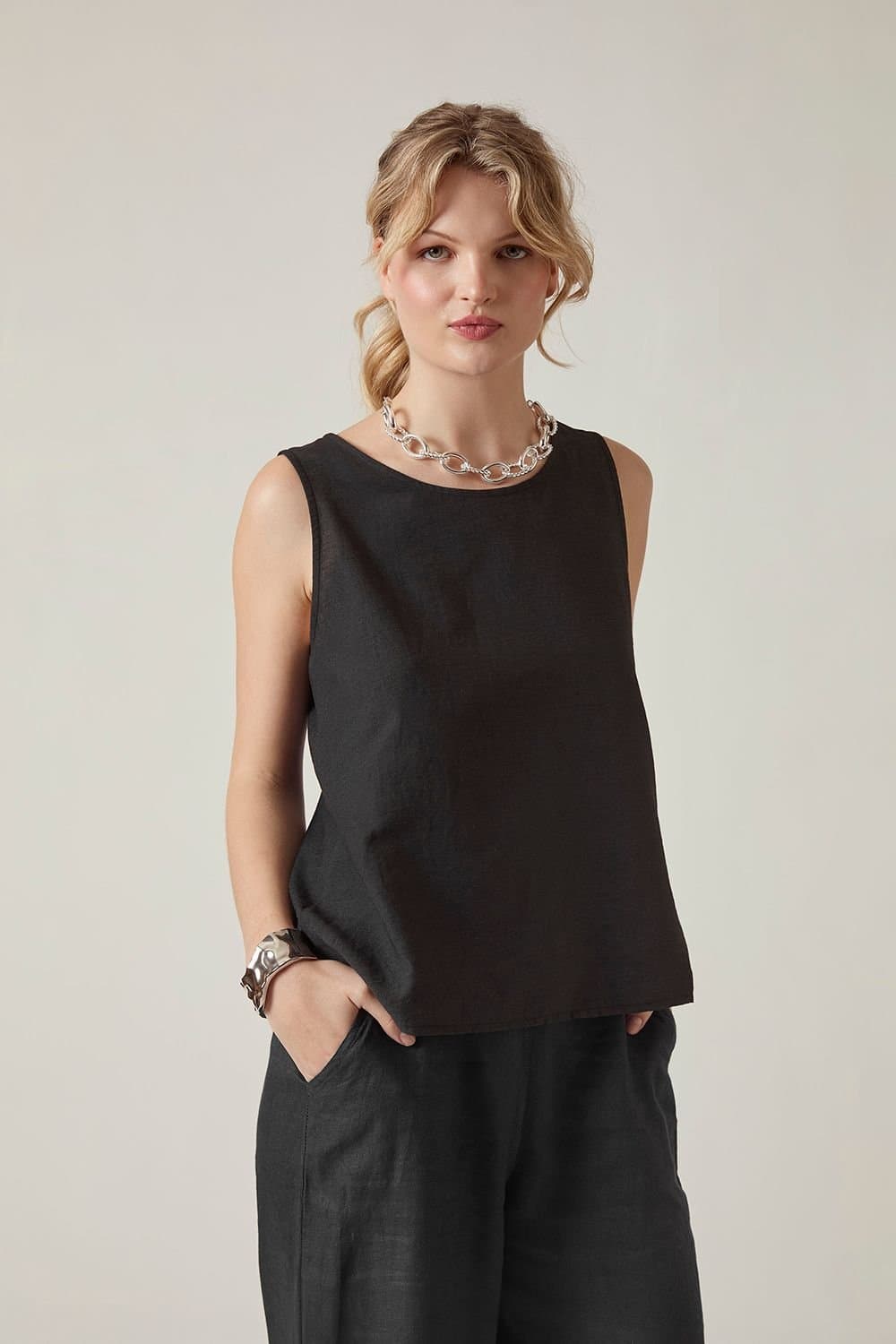 James Lakeland James Lakeland Women's Linen Blend Sleeveless Top with Button Detail - Black