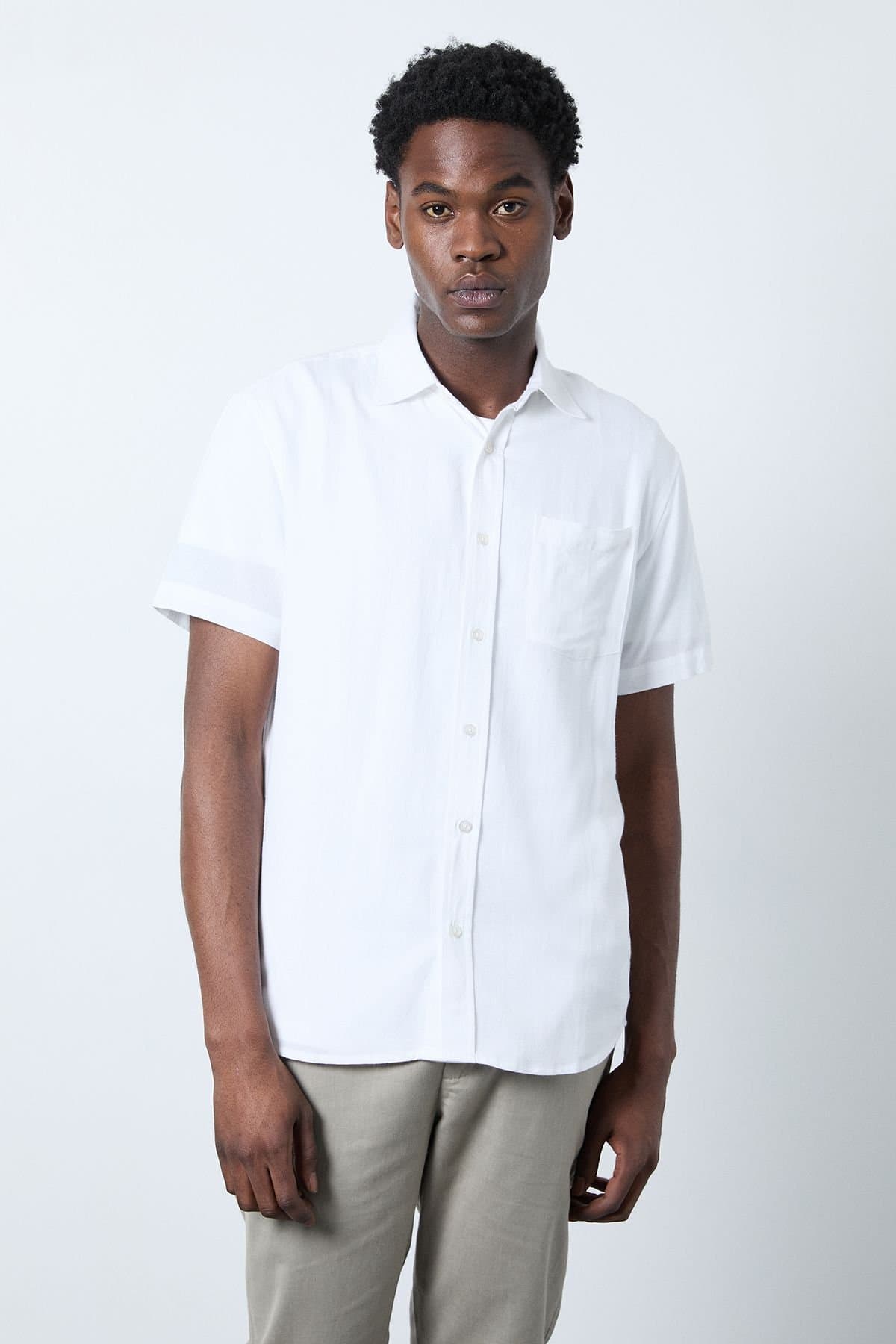 Burton Burton Men's White Linen Blend Short Sleeve Shirt