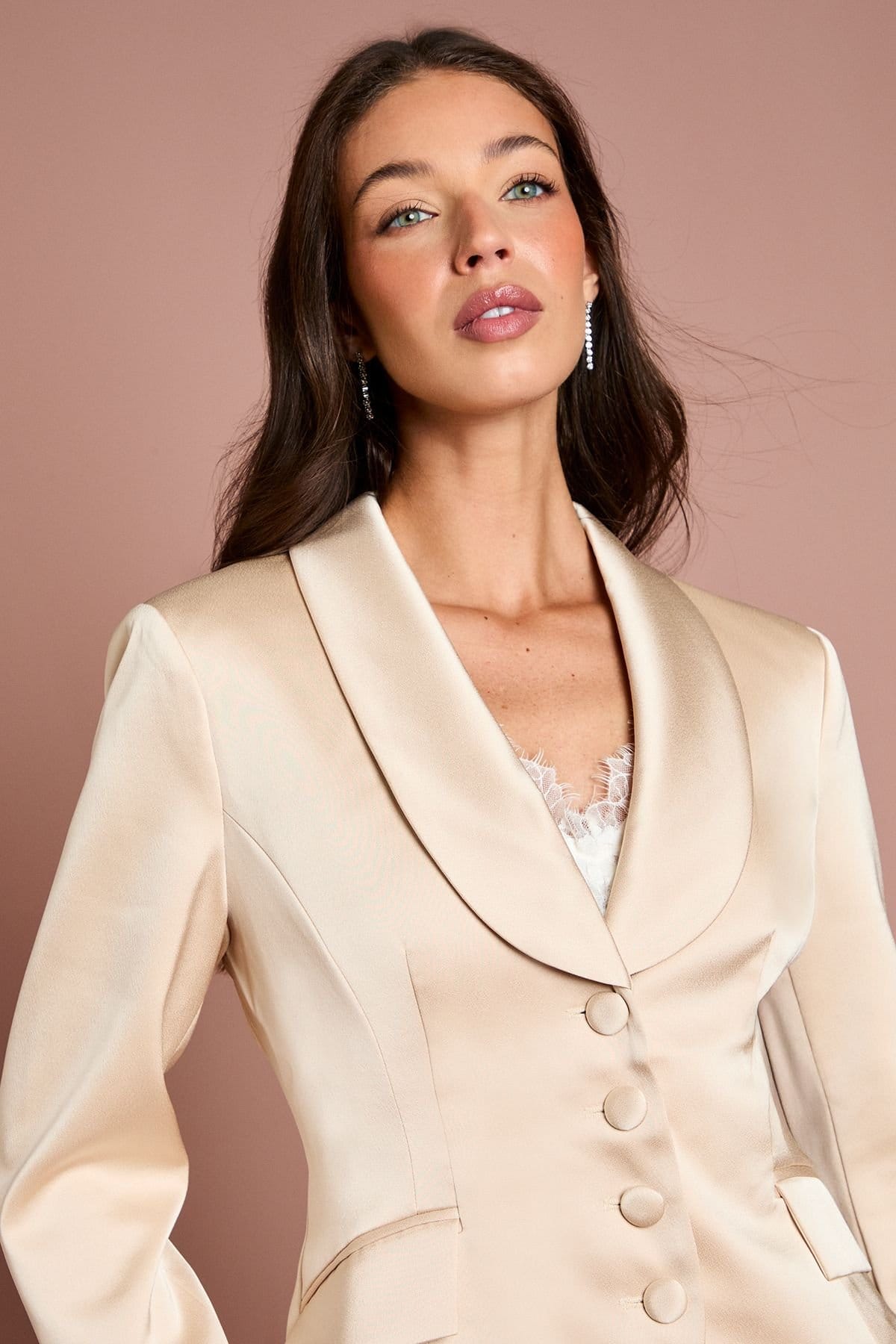 Coast Coast Women's Waisted Jacket With Satin Lapel in Champagne - 4