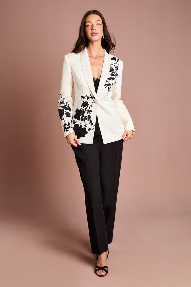 Coast Coast Women's Placement Print Floral Blazer in Mono - 2