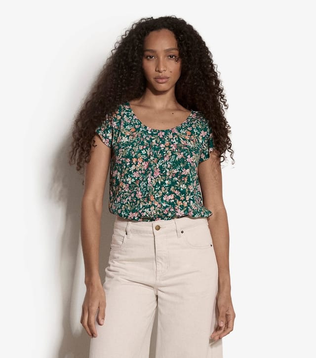 Apricot Women's Green Ditsy Floral Print Top Apricot New Look - 2