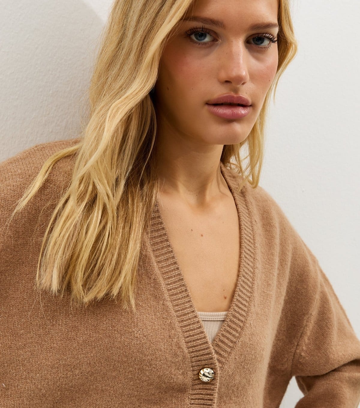 New Look Women's Camel V-Neck Boyfriend Cardigan New Look - 4