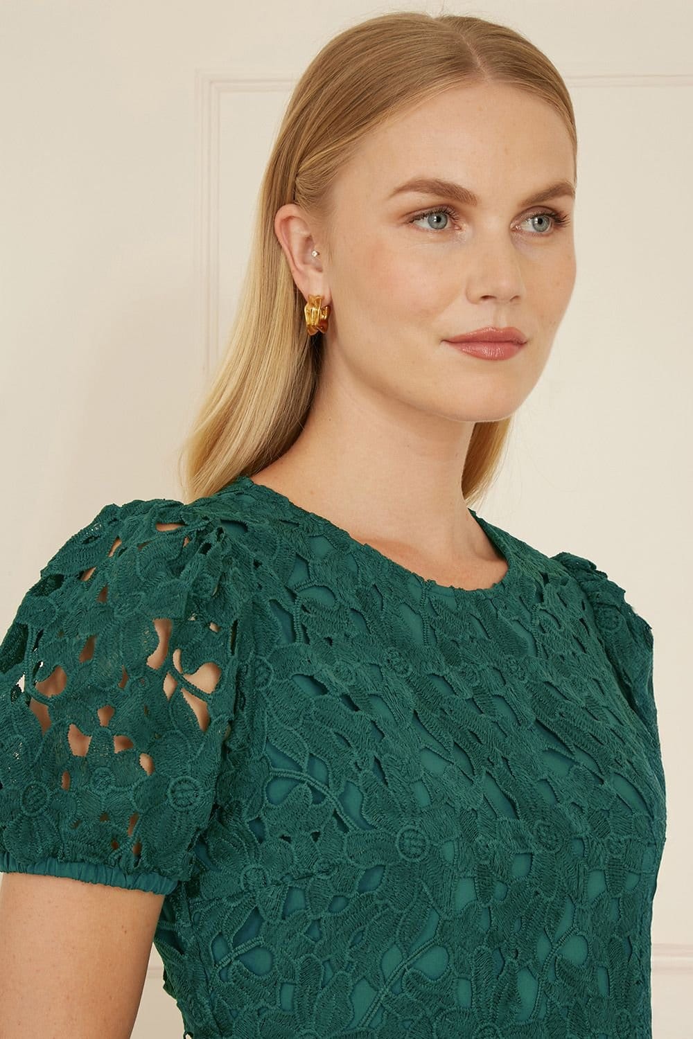 Yumi Yumi Women's Green Lace Skater Dress With Puff Sleeves - 4