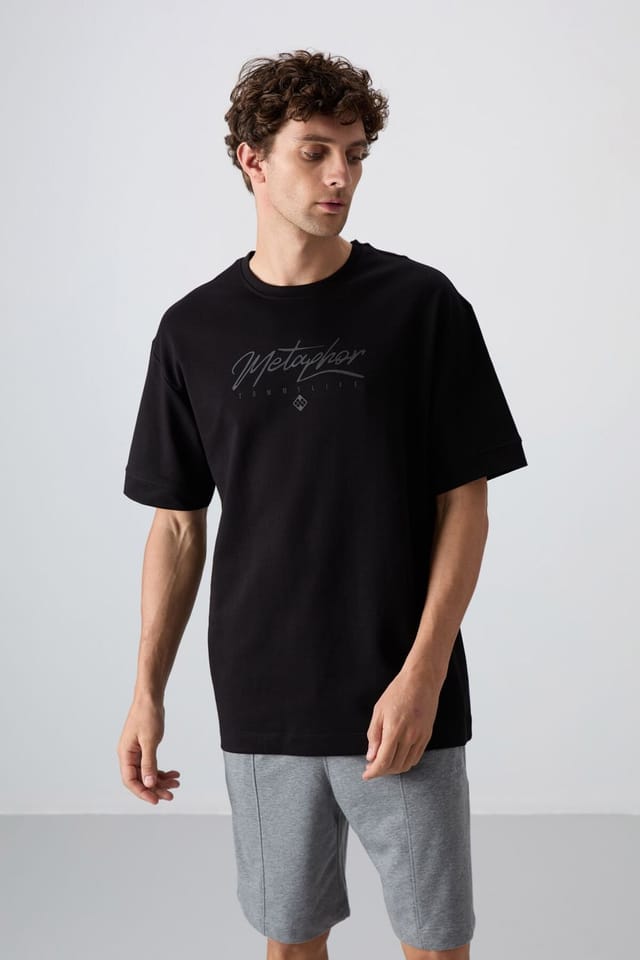 Tommy Life Tommy Life Men's Oversized Logo Crew Neck T-Shirt in Black - 3