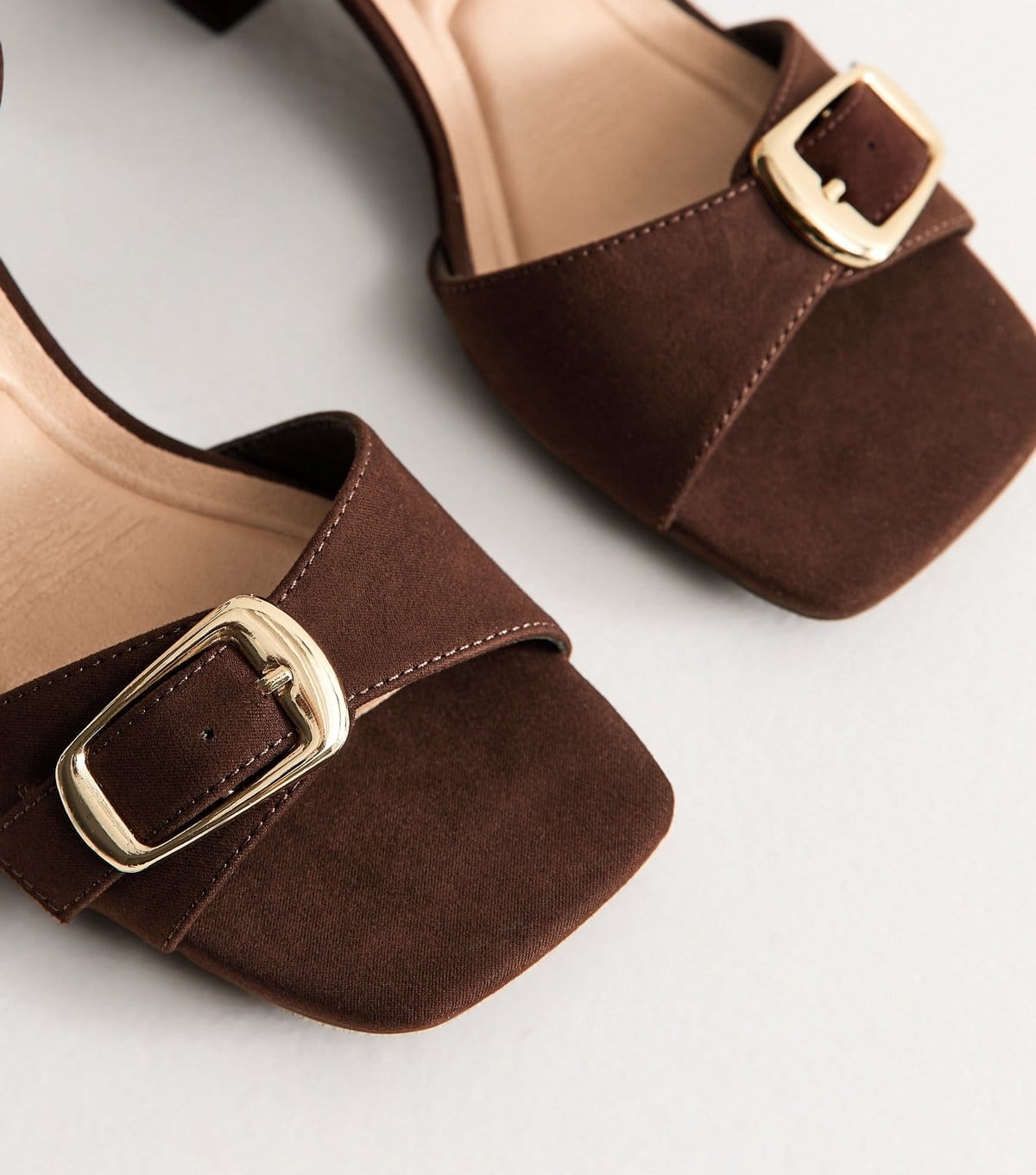 New Look Women's Dark Brown Faux Suede Front Buckle Block Heel Sandals Vegan New Look - 4
