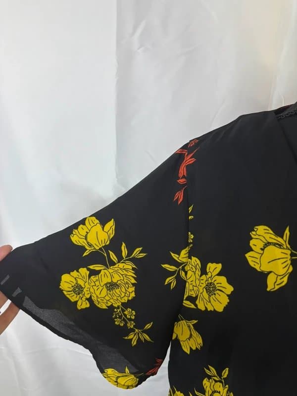 Capsule Capsule Black Floral Ruffle Sleeve Shift Dress – Size UK 18 – BNWT