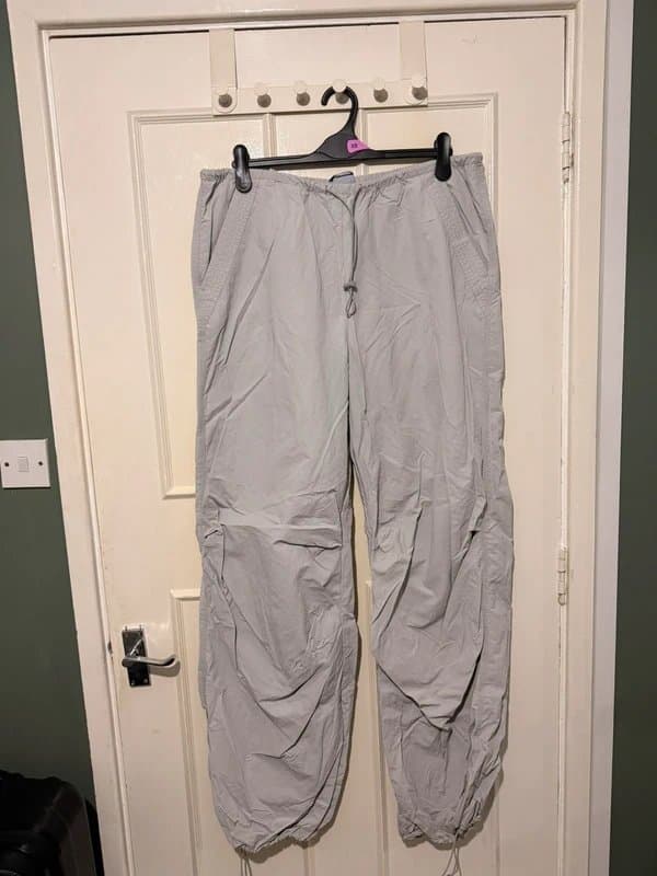 ASOS ASOS Grey Cargo Pants