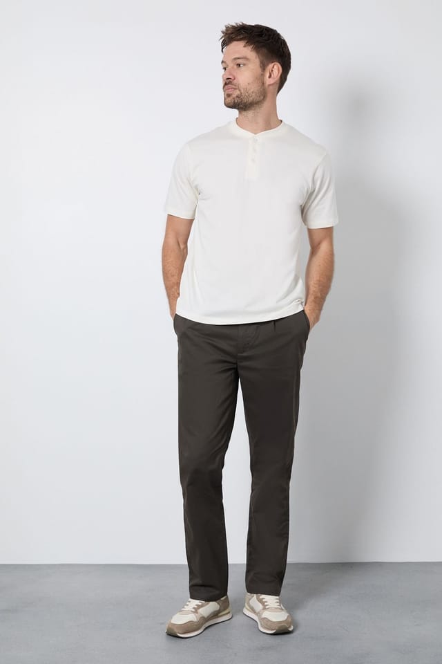 Burton Burton Men's Dark Khaki Pleat Front Straight Fit Chino - 2