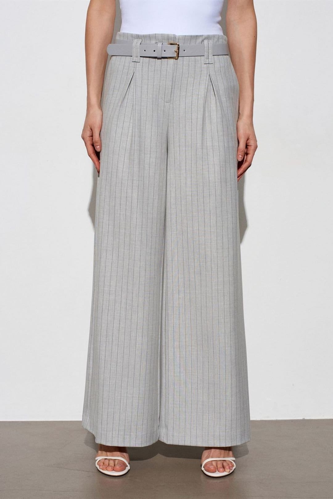 Dilvin Dilvin Women's Striped Wide-Leg Pleated Trousers in Light Grey - 4