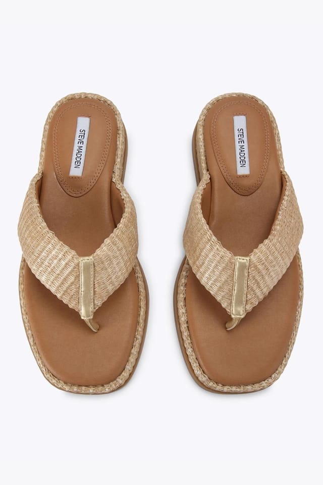 Steve Madden STEVE MADDEN Women's 'Bella Gold' Sandals in Gold - 2