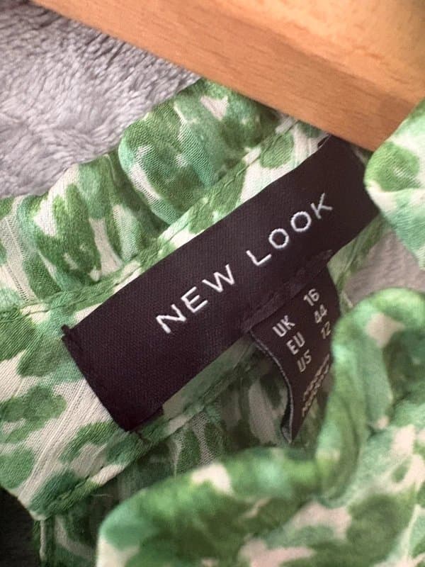 New Look Stunning New Look Green Halter Neck Top – UK 16 | Lightweight Summer Blouse