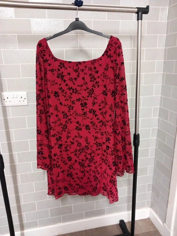 tiktok viral Burgundy wine and black floral dress size uk 16