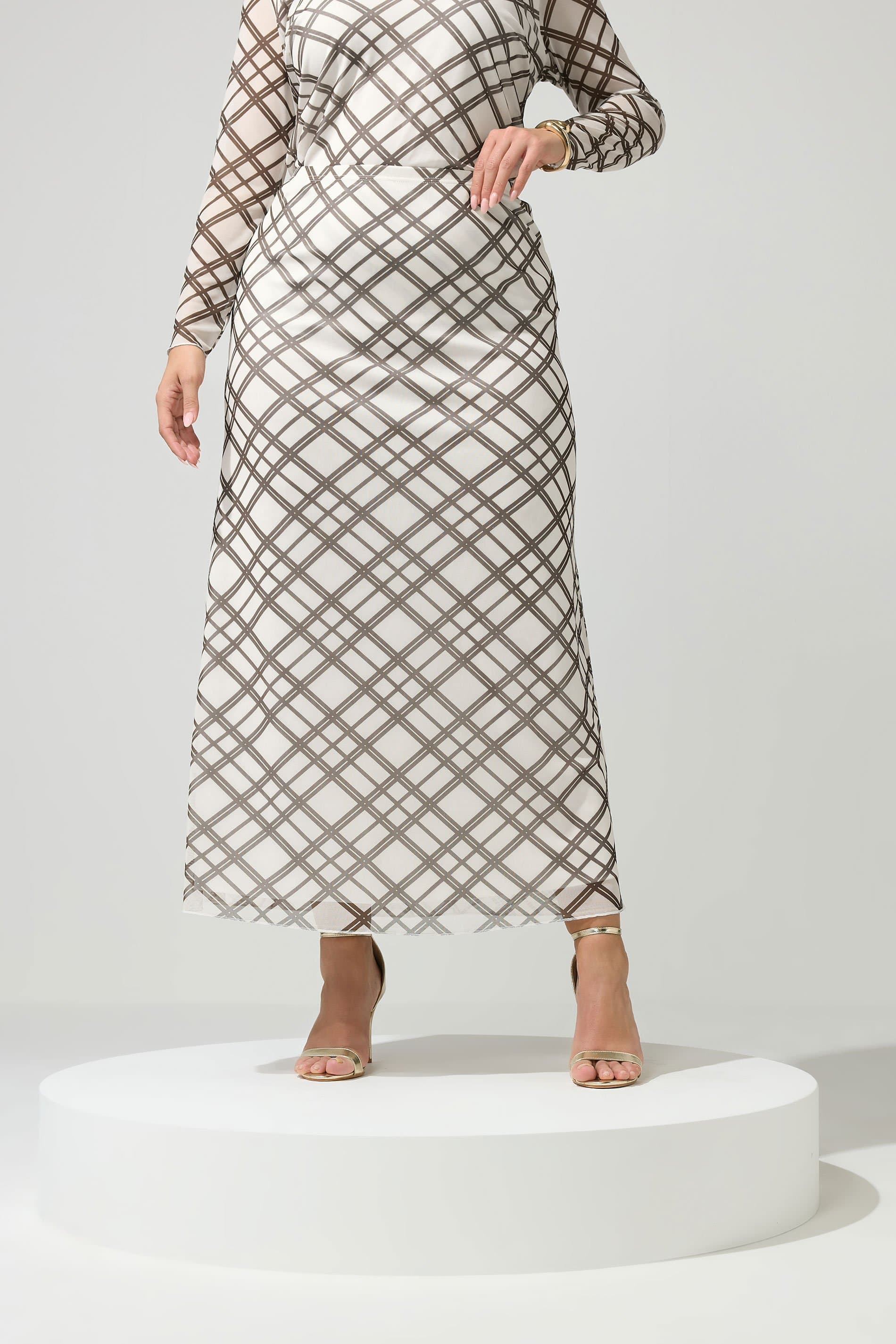 Yours London Curve Ivory White & Brown Check Maxi Skirt