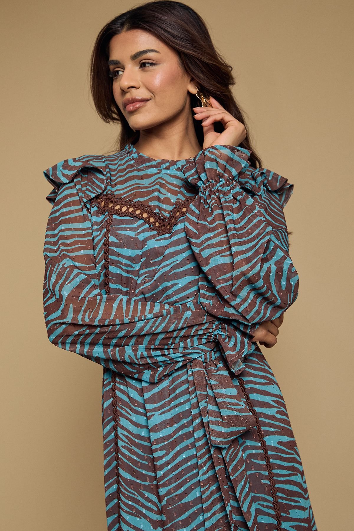 Oasis Oasis Women's Petite Printed Dobby Chiffon Belted Waist Midi Dress in Duck Egg - 4