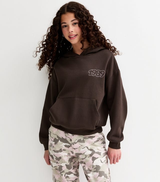 New Look Girls' Dark Brown 1989 Sports Club Hoodie New Look - 3
