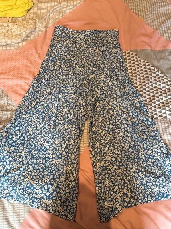 New Look Wide leg cropped trousers