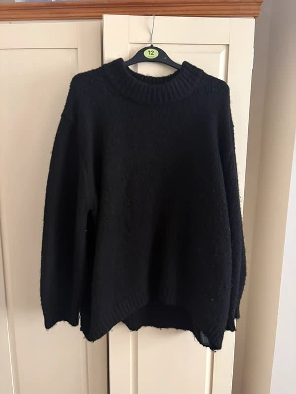 ASOS Design ASOS Design over-sized black knitted jumper