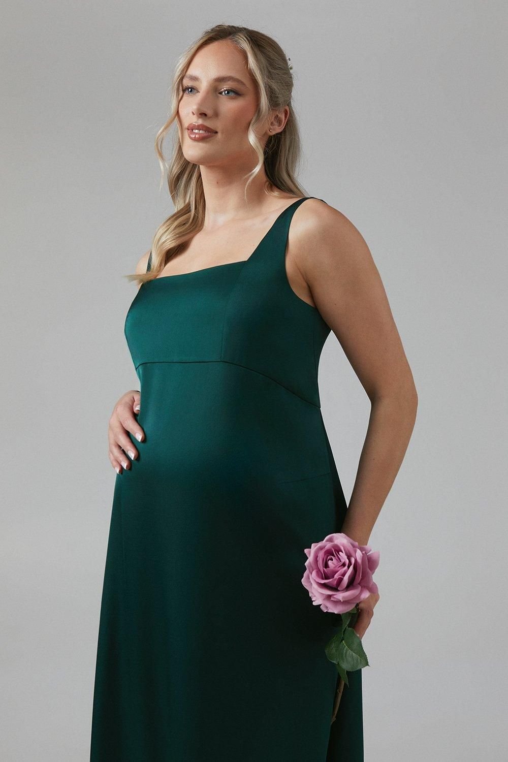 Coast Coast Women's Maternity Square Neck Satin Bridesmaid Maxi Dress in Emerald - 4
